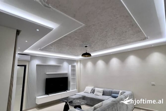 Shtepi me qera 2+1 ne Tirane - 700 Euro