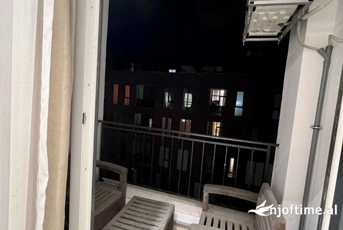 Shtepi me qera Apartament ne Tirane, 2+1, Mobilimi E mobiluar, Pagesa 700  Euro.