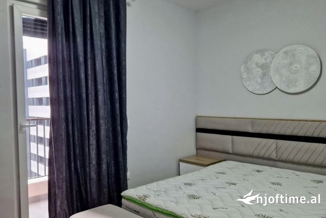 Shtepi me qera Apartament ne Tirane, 1+1, Mobilimi E mobiluar, Pagesa 600  Euro.
