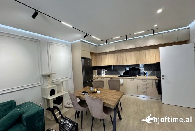 Shtepi ne shitje 2+1 ne Tirane - 240,000 Euro