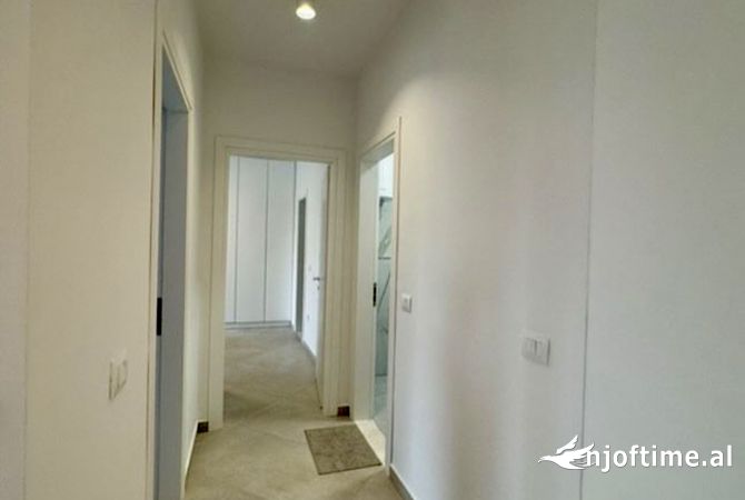 Shtepi me qera Apartament ne Tirane, 2+1, Mobilimi E mobiluar, Pagesa 650  Euro.