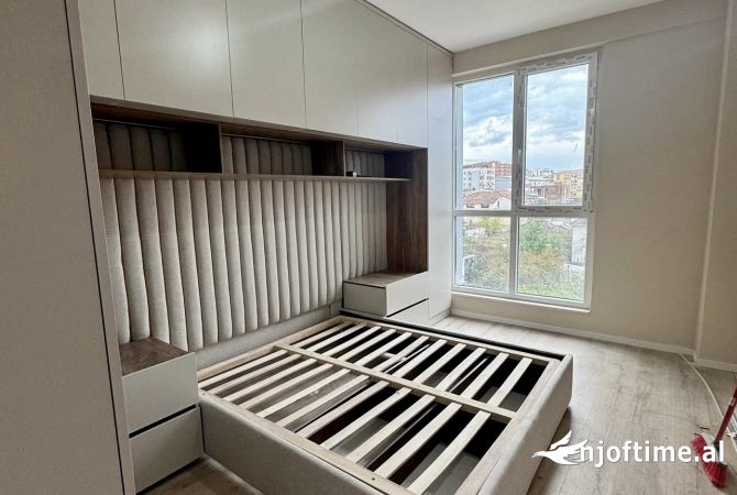 Shtepi me qera Apartament ne Tirane, 2+1, Mobilimi E mobiluar, Pagesa 900  Euro.