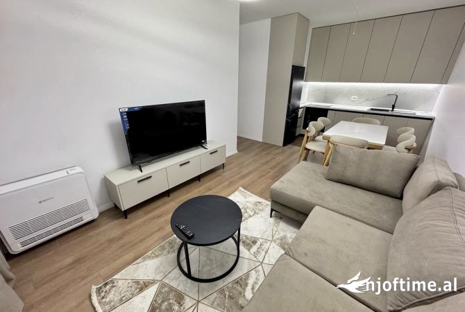 Shtepi me qera Apartament ne Tirane, 2+1, Mobilimi E mobiluar, Pagesa 650  Euro.