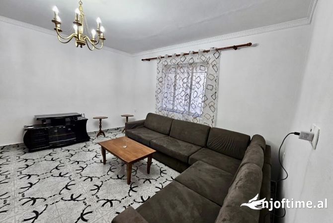 Shtepi me qera 2+1 ne Tirane - 480 Euro
