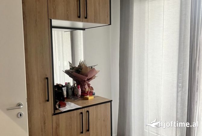 Shtepi ne shitje Apartament ne Tirane, 1+1, Mobilimi E mobiluar, Pagesa 148,000  Euro.