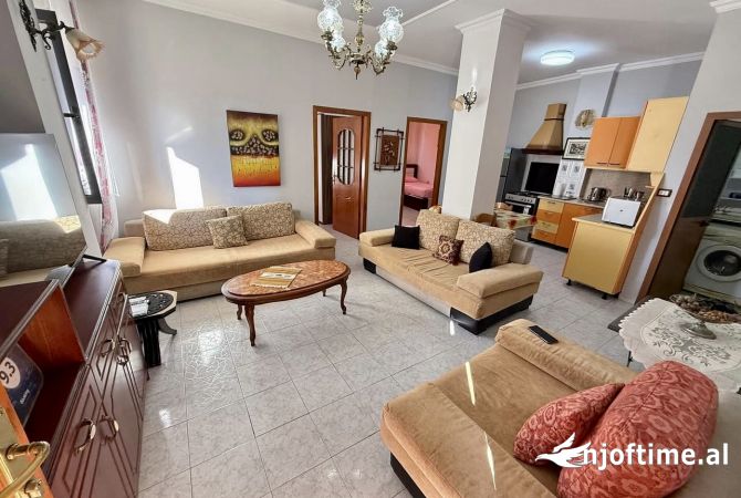 Shtepi me qera 2+1 ne Tirane - 600 Euro