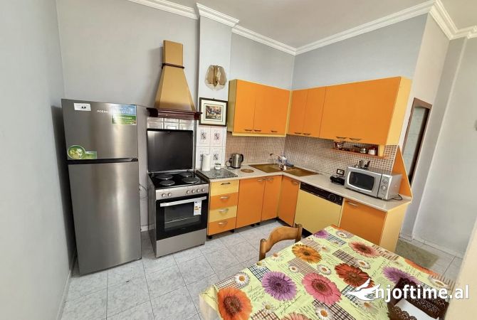 Shtepi me qera 2+1 ne Tirane - 600 Euro