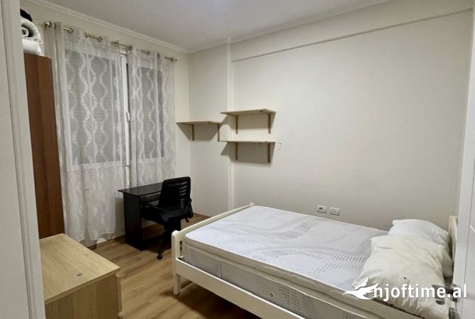 Shtepi me qera Apartament ne Tirane, 2+1, Mobilimi E mobiluar, Pagesa 600  Euro.