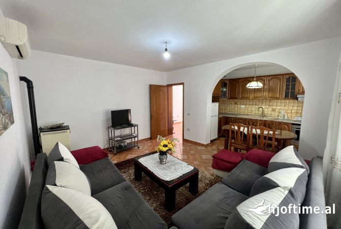 Shtepi me qera 2+1 ne Tirane - 800 Euro