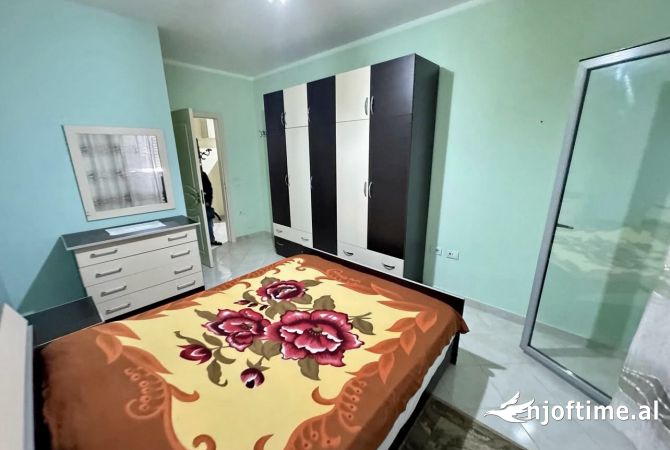 Shtepi me qera Apartament ne Tirane, 1+1, Mobilimi E mobiluar, Pagesa 40,000  Leke.