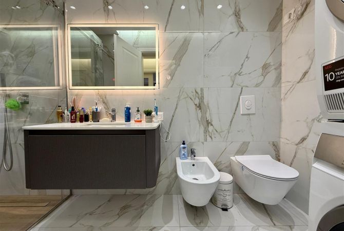 Shtepi ne shitje Apartament ne Tirane, 2+1, Mobilimi E mobiluar, Pagesa 252,900  Euro.