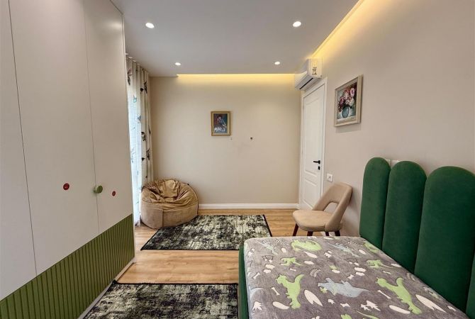 Shtepi ne shitje Apartament ne Tirane, 2+1, Mobilimi E mobiluar, Pagesa 252,900  Euro.