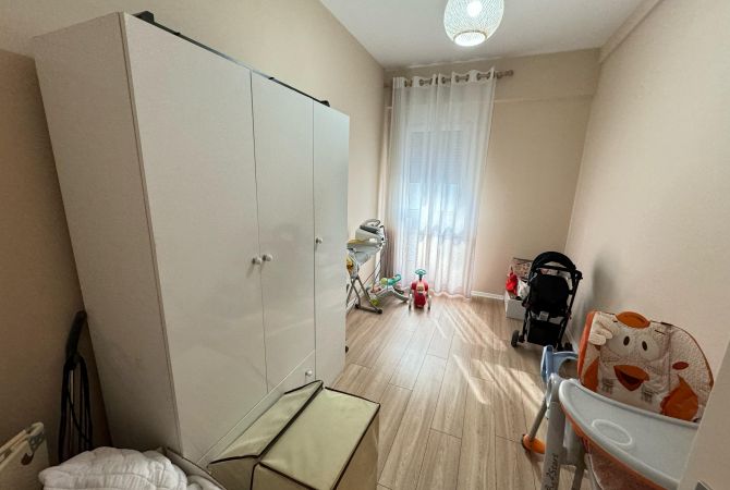 Shtepi me qera Apartament ne Tirane, 2+1, Mobilimi E mobiluar, Pagesa 750  Euro.