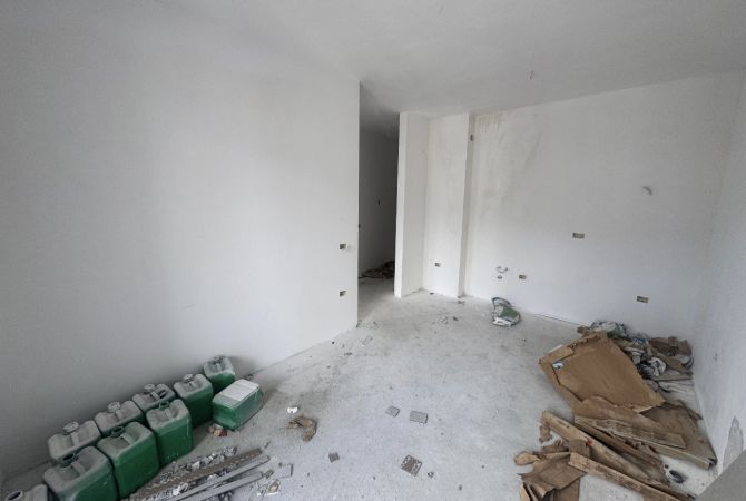 Shtepi ne shitje 1+1 ne Tirane - 73,000 Euro