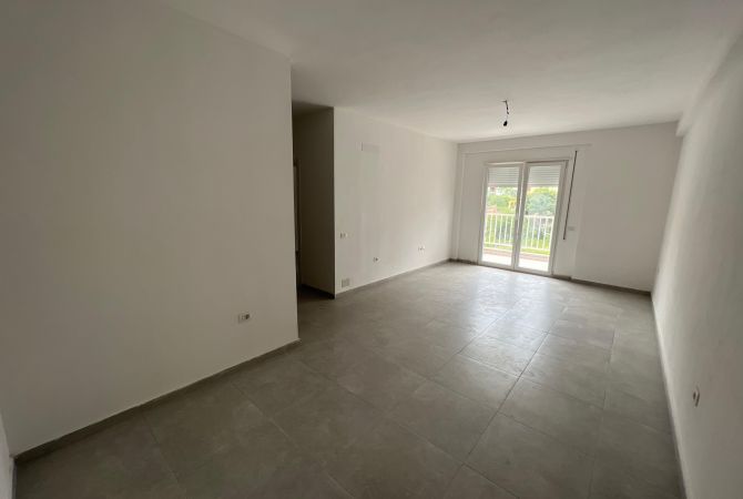 Shtepi me qera 2+1 ne Tirane - 450 Euro