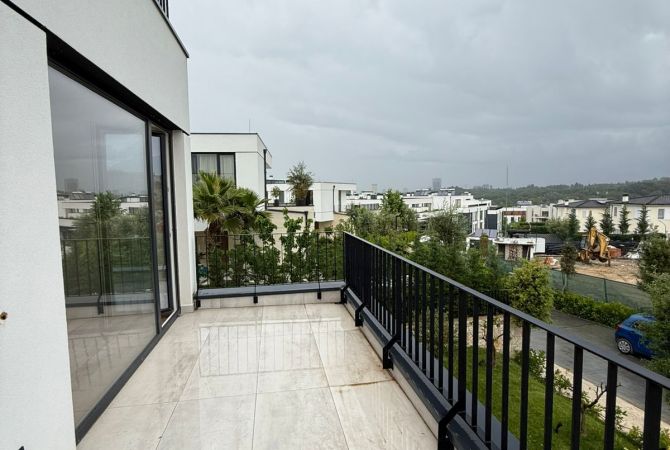 Shtepi me qera Apartament ne Tirane, 2+1, Mobilimi E mobiluar, Pagesa 4,000  Euro.