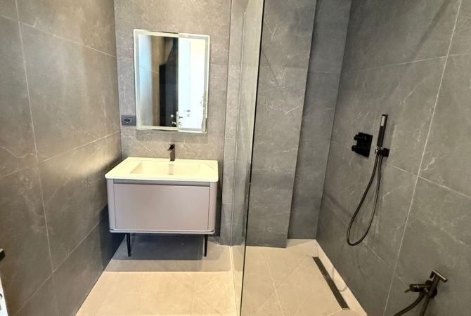 Shtepi me qera Apartament ne Tirane, 2+1, Mobilimi E mobiluar, Pagesa 4,000  Euro.