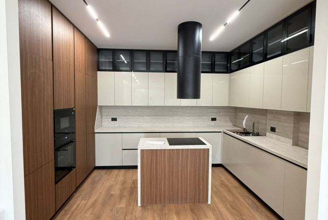 Shtepi me qera Apartament ne Tirane, 2+1, Mobilimi E mobiluar, Pagesa 4,000  Euro.