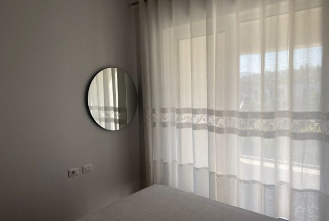Shtepi me qera Apartament ne Tirane, 1+1, Mobilimi E mobiluar, Pagesa 400  Euro.