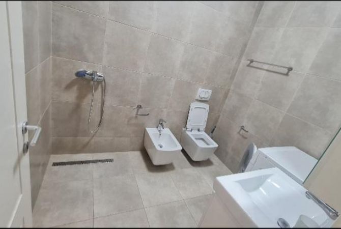 Shtepi me qera Apartament ne Tirane, 2+1, Mobilimi E mobiluar, Pagesa 800  Euro.