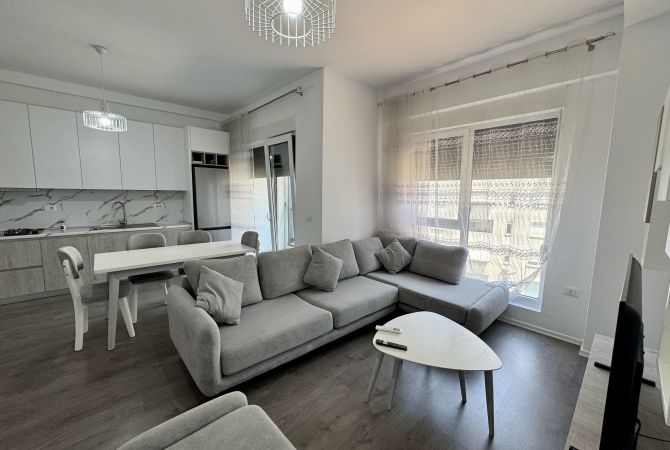 Shtepi me qera 2+1 ne Tirane - 700 Euro