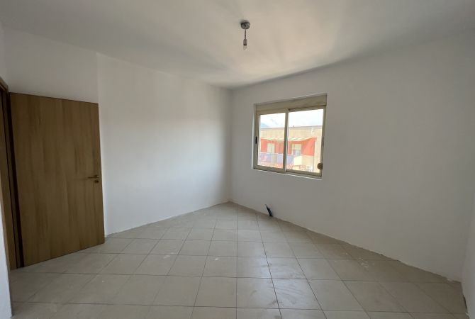 Shtepi ne shitje Apartament ne Tirane, 2+1, Mobilimi E mobiluar, Pagesa 149,000  Euro.