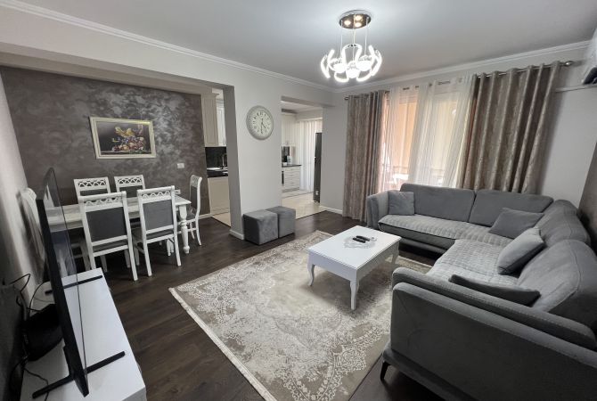 Shtepi me qera 2+1 ne Tirane - 1,000 Euro