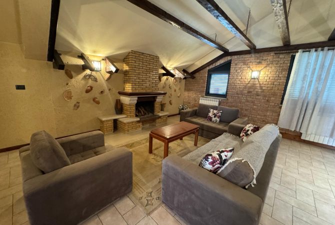 Shtepi ne shitje 7+1 ne Tirane - 465,000 Euro