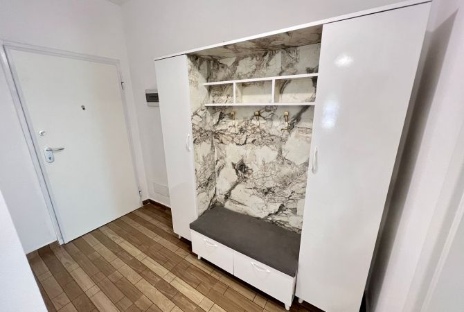 Shtepi me qera Apartament ne Tirane, 2+1, Mobilimi E mobiluar, Pagesa 55,000  Leke.