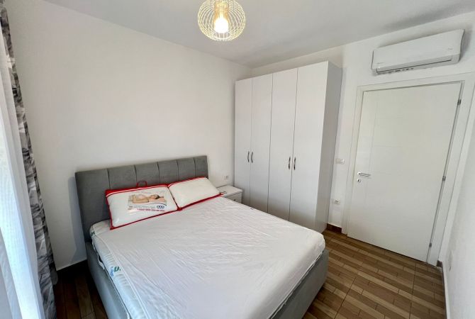 Shtepi me qera Apartament ne Tirane, 2+1, Mobilimi E mobiluar, Pagesa 55,000  Leke.