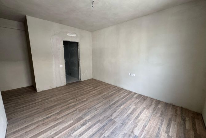 Shtepi ne shitje 3+1 ne Tirane - 320,000 Euro