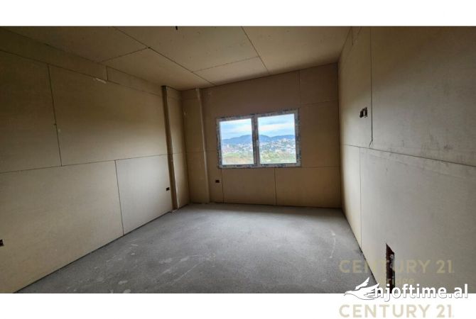 Shtepi ne shitje Apartament ne Tirane, 1+1, Mobilimi Bosh, pa mobiluar, Pagesa 113,000  Euro.