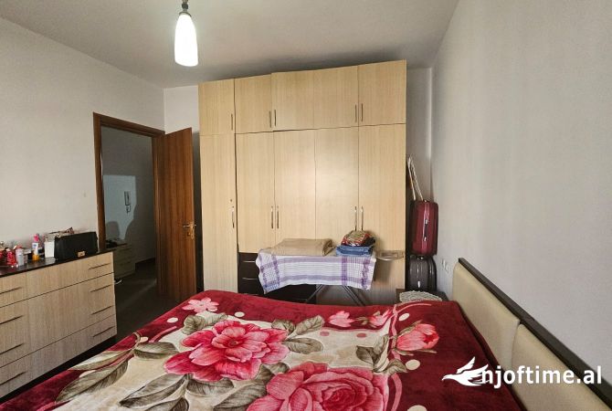 APARTAMENT 1+1 PER SHTJE,PRANE FABRIKES SE MIELLIT.