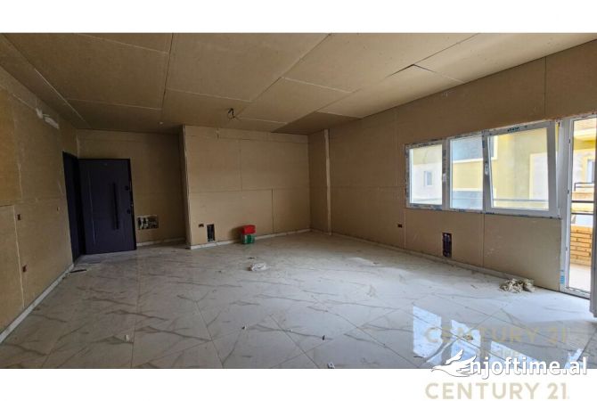 Shtepi ne shitje Apartament ne Tirane, 1+1, Mobilimi Bosh, pa mobiluar, Pagesa 113,250  Euro.