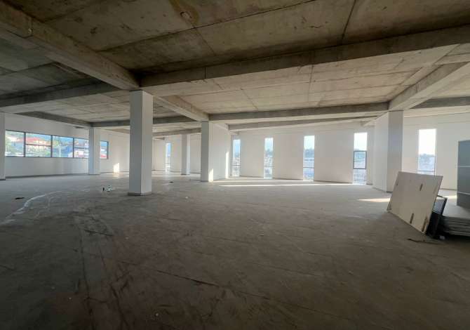 Ambient biznesi me qera 1+1 ne Tirane - 4,400 Euro