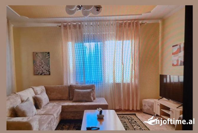 Shtepi me qera 2+1 ne Tirane - 70,000 Leke