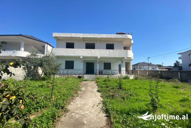 Shtepi ne shitje 3+1 ne Durres - 150,000 Euro