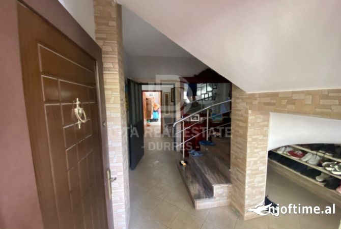 Shtepi ne shitje 2+1 ne Durres - 190,000 Euro