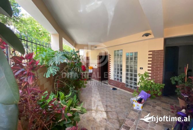 Shtepi ne shitje 2+1 ne Durres - 190,000 Euro