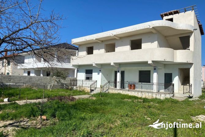 Shtepi ne shitje 3+1 ne Durres - 150,000 Euro