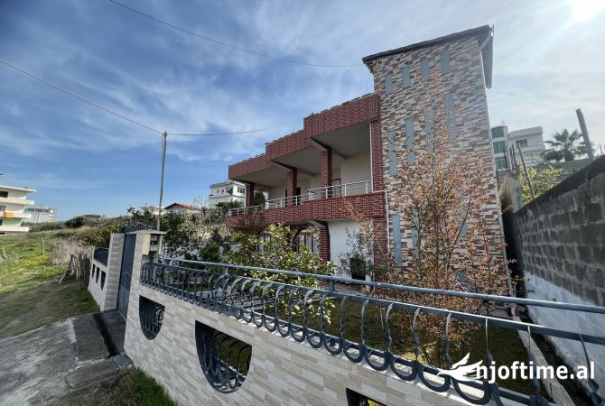 Shtepi ne shitje 2+1 ne Durres - 145,000 Euro
