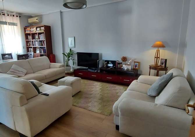 Shtepi me qera 2+1 ne Tirane - 650 Euro
