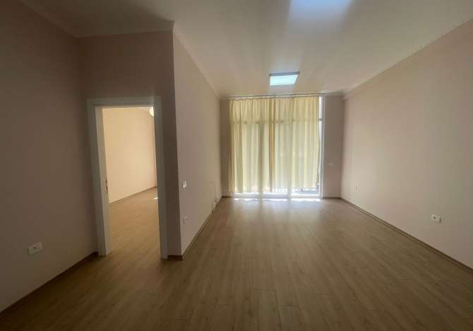 Ambient biznesi me qera 3+1 ne Tirane - 450 Euro