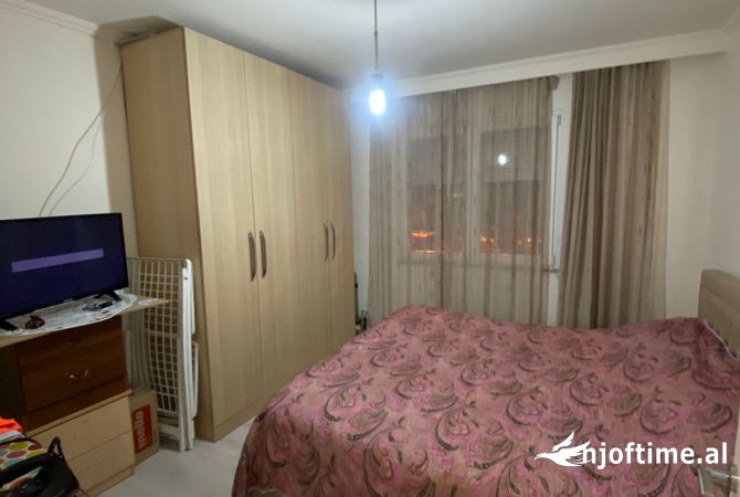 Shtepi ne shitje 1+1 ne Tirane - 100,000 Euro