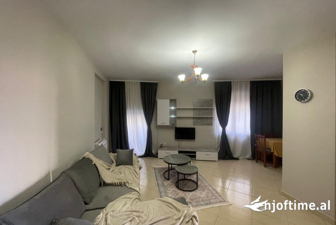 Shtepi me qera 1+1 ne Tirane - 550 Euro