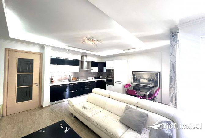 Shtepi ne shitje 2+1 ne Tirane - 210,000 Euro