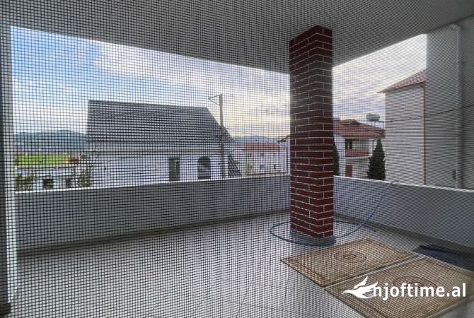 Shtepi me qera Apartament ne Tirane, 2+1, Mobilimi E mobiluar, Pagesa 350  Euro.