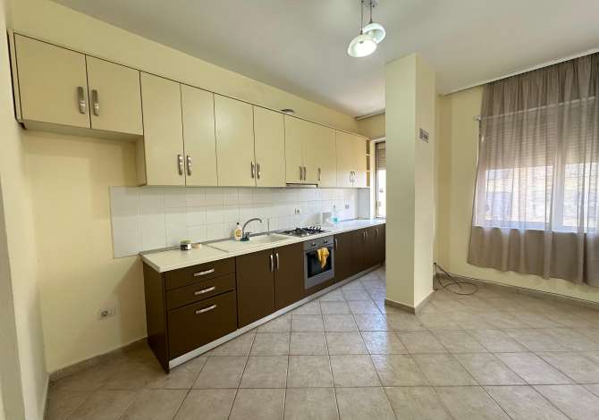 Shtepi me qera 2+1 ne Tirane - 500 Euro