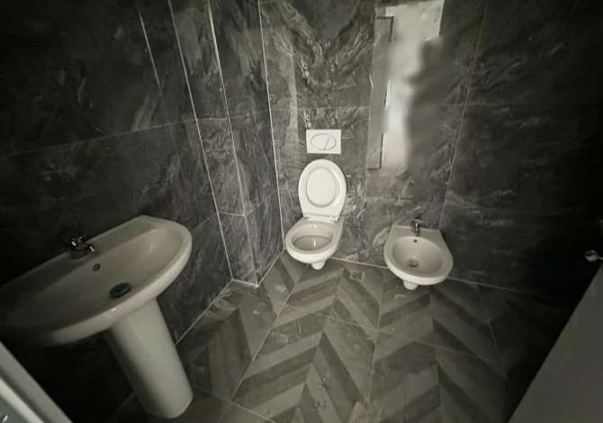 Shtepi me qera 2+1 ne Tirane - 650 Euro