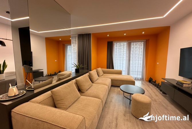 Shtepi me qera 2+1 ne Tirane - 900 Euro